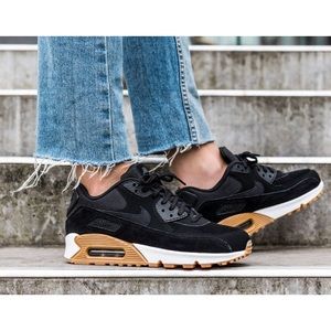 air max 90 black gum sole